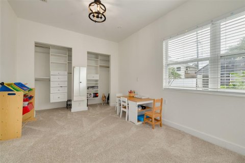 House in Saint Petersburg, Florida 3 bedrooms, 133.59 sq.m. № 2425238 - photo 11