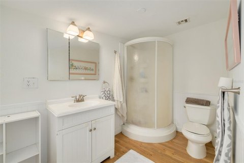 House in Saint Petersburg, Florida 3 bedrooms, 133.59 sq.m. № 2425238 - photo 13