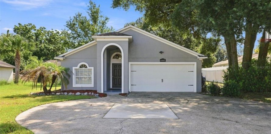 Villa ou maison à Orlando, Floride 3 chambres, 122.45 m2 № 2355078