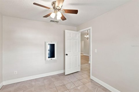 Villa ou maison à vendre à Orlando, Floride: 3 chambres, 122.45 m2 № 2355078 - photo 7