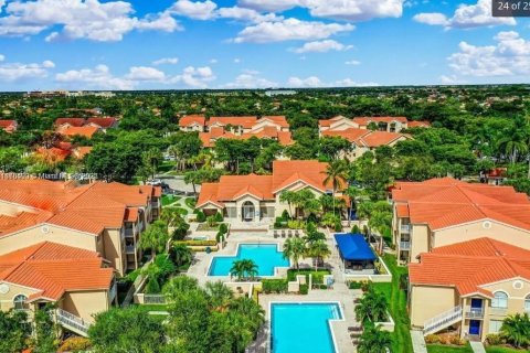 Copropriété à louer à Miami, Floride: 2 chambres, 99.87 m2 № 1927359 - photo 14
