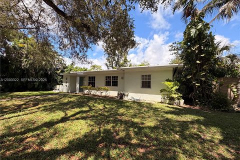 Купить виллу или дом в Майами, Флорида 3 спальни, 100.52м2, № 2068109 - фото 3