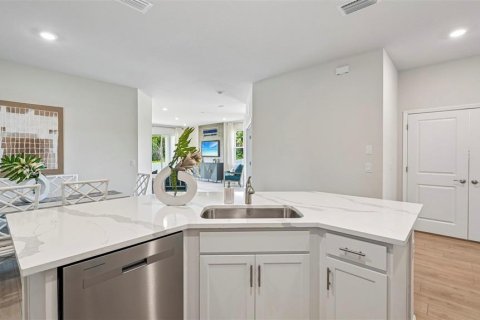 Villa ou maison à vendre à Lakewood Ranch, Floride: 3 chambres, 145.39 m2 № 2224932 - photo 8