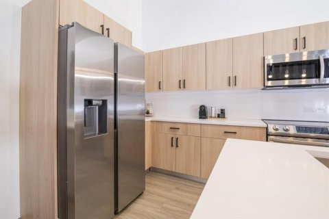Condo in Four Corners, Florida, 3 bedrooms  № 1733848 - photo 4