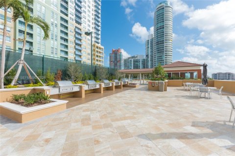 Condominio en alquiler en Miami Beach, Florida, 2 dormitorios, 101.26 m2 № 2023457 - foto 29