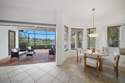 Villa ou maison à vendre à University Park, Floride: 3 chambres, 189.06 m2 № 2386141 - photo 15
