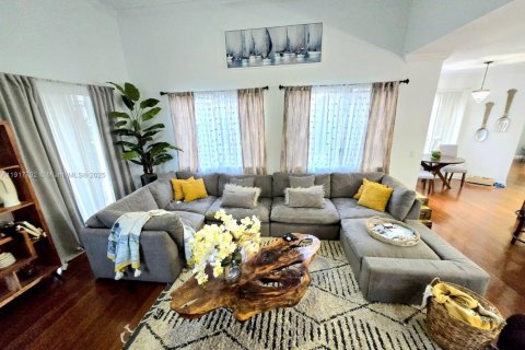 Casa en venta en Homestead, Florida, 5 dormitorios, 331.38 m2 № 2017015 - foto 30