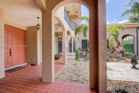 Casa en venta en Homestead, Florida, 5 dormitorios, 331.38 m2 № 2017015 - foto 3