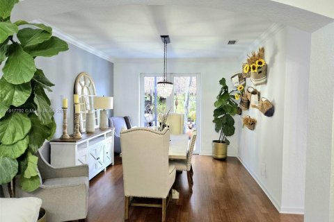 Casa en venta en Homestead, Florida, 5 dormitorios, 331.38 m2 № 2017015 - foto 23