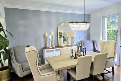 Casa en venta en Homestead, Florida, 5 dormitorios, 331.38 m2 № 2017015 - foto 22