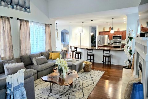 Casa en venta en Homestead, Florida, 5 dormitorios, 331.38 m2 № 2017015 - foto 13