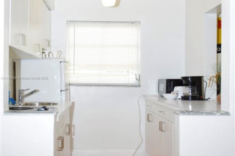 Купить кондоминиум в Майами-Бич, Флорида 1 спальня, 59.27м2, № 1985427 - фото 6