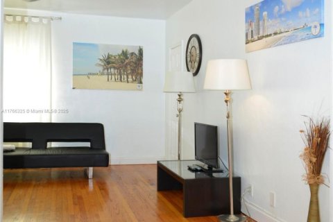 Купить кондоминиум в Майами-Бич, Флорида 1 спальня, 59.27м2, № 1985427 - фото 10