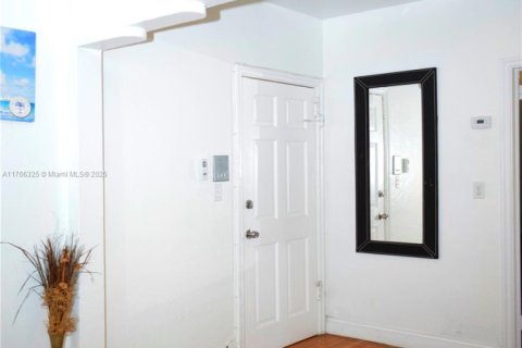 Купить кондоминиум в Майами-Бич, Флорида 1 спальня, 59.27м2, № 1985427 - фото 11