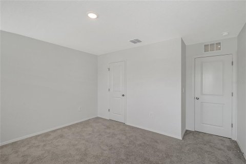 House in Sarasota, Florida 4 bedrooms, 182.74 sq.m. № 2400308 - photo 13