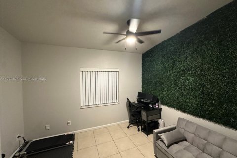 Casa en alquiler en Hollywood, Florida, 2 dormitorios, 159.42 m2 № 2047345 - foto 6