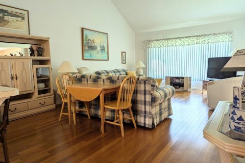 Condo in Seminole, Florida, 2 bedrooms  № 1917127 - photo 4