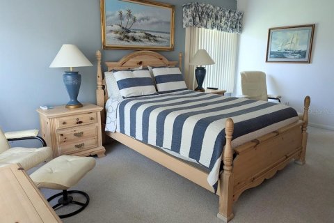 Condo in Seminole, Florida, 2 bedrooms  № 1917127 - photo 15