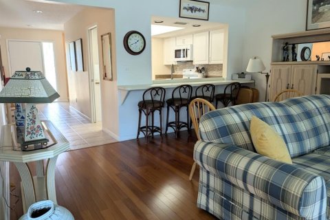 Condo in Seminole, Florida, 2 bedrooms  № 1917127 - photo 6