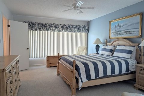 Condo in Seminole, Florida, 2 bedrooms  № 1917127 - photo 16