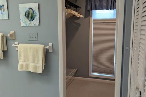 Condo in Seminole, Florida, 2 bedrooms  № 1917127 - photo 17