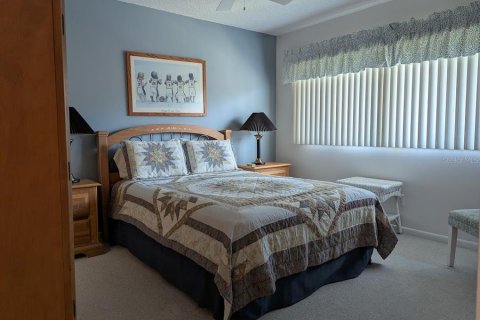 Condo in Seminole, Florida, 2 bedrooms  № 1917127 - photo 21