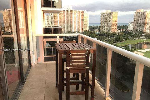 Condo in Aventura, Florida, 1 bedroom  № 1797126 - photo 18