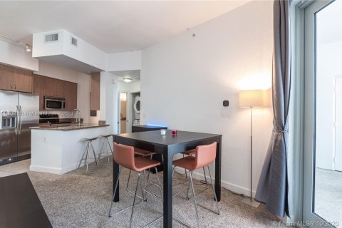 Copropriété à louer à Hollywood, Floride: 1 chambre, 75.72 m2 № 1974385 - photo 8