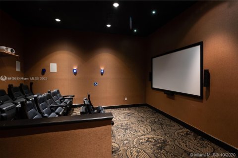 Copropriété à louer à Hollywood, Floride: 1 chambre, 75.72 m2 № 1974385 - photo 26