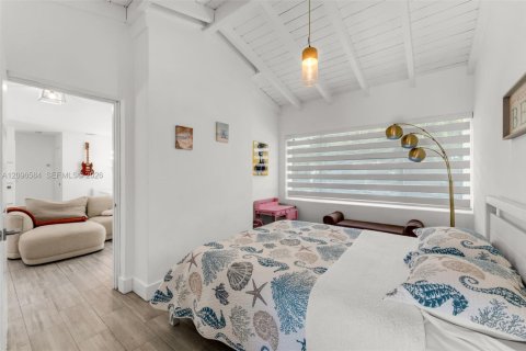 Villa ou maison à vendre à Miami Shores, Floride: 2 chambres, 131.46 m2 № 2389511 - photo 13