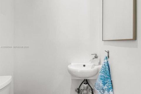 Villa ou maison à vendre à Miami Shores, Floride: 2 chambres, 131.46 m2 № 2389511 - photo 22
