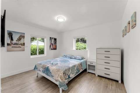 Villa ou maison à vendre à Miami Shores, Floride: 2 chambres, 131.46 m2 № 2389511 - photo 14