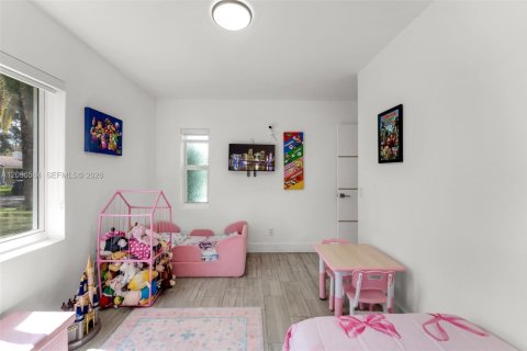 Villa ou maison à vendre à Miami Shores, Floride: 2 chambres, 131.46 m2 № 2389511 - photo 21