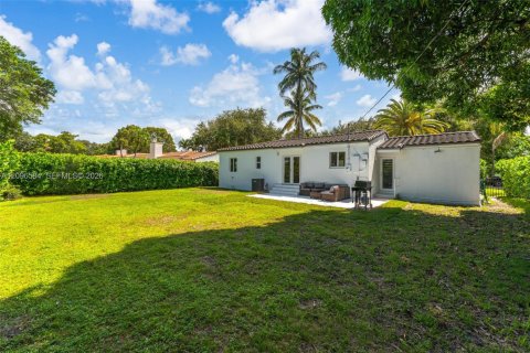 Villa ou maison à vendre à Miami Shores, Floride: 2 chambres, 131.46 m2 № 2389511 - photo 26