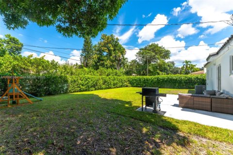 Villa ou maison à vendre à Miami Shores, Floride: 2 chambres, 131.46 m2 № 2389511 - photo 25