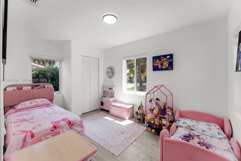 Villa ou maison à vendre à Miami Shores, Floride: 2 chambres, 131.46 m2 № 2389511 - photo 20