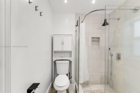 Villa ou maison à vendre à Miami Shores, Floride: 2 chambres, 131.46 m2 № 2389511 - photo 16