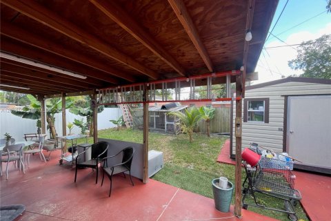 Villa ou maison à vendre à Miami, Floride: 2 chambres, 82.87 m2 № 2171028 - photo 6