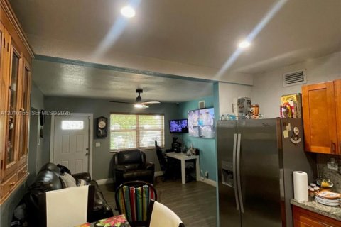 Villa ou maison à vendre à Miami, Floride: 2 chambres, 82.87 m2 № 2171028 - photo 22