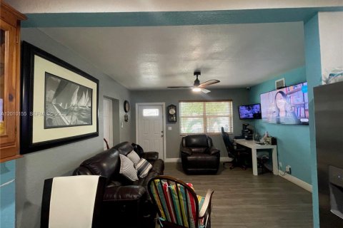 Villa ou maison à vendre à Miami, Floride: 2 chambres, 82.87 m2 № 2171028 - photo 19