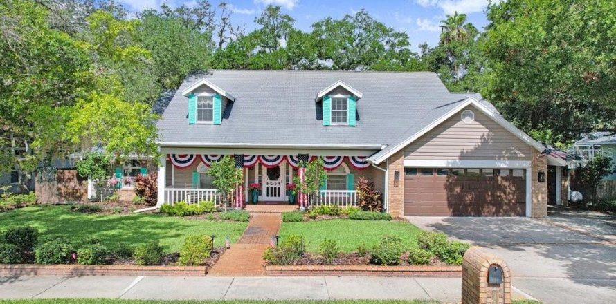 Villa ou maison à Dunedin, Floride 5 chambres, 306.48 m2 № 2198855