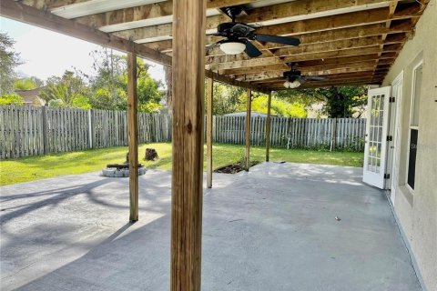 House in Kissimmee, Florida 3 bedrooms, 164.44 sq.m. № 1853375 - photo 13