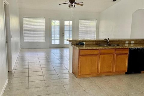 House in Kissimmee, Florida 3 bedrooms, 164.44 sq.m. № 1853375 - photo 7