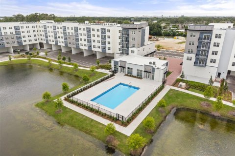 Condominio en venta en Orlando, Florida, 2 dormitorios, 95.04 m2 № 2104671 - foto 6