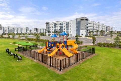Condominio en venta en Orlando, Florida, 2 dormitorios, 95.04 m2 № 2104671 - foto 5