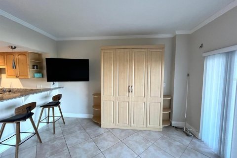 Condominio en venta en Clearwater, Florida, 3 habitaciones, 47.1 m2 № 1796631 - foto 6