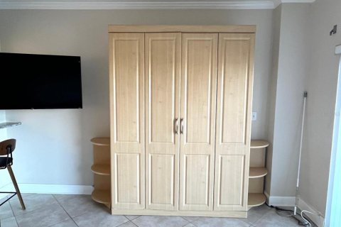 Condominio en venta en Clearwater, Florida, 3 habitaciones, 47.1 m2 № 1796631 - foto 19