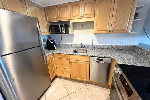 Condominio en venta en Clearwater, Florida, 3 habitaciones, 47.1 m2 № 1796631 - foto 13