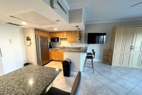 Condominio en venta en Clearwater, Florida, 3 habitaciones, 47.1 m2 № 1796631 - foto 5