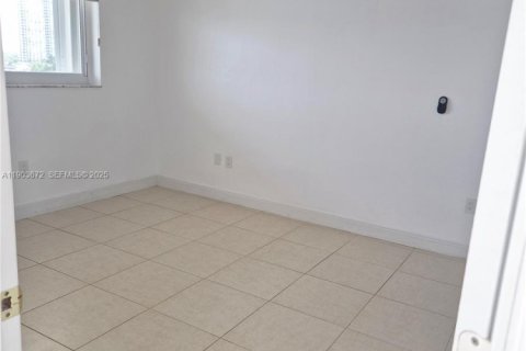 Condo in Aventura, Florida, 1 bedroom № 1954300 - photo 30